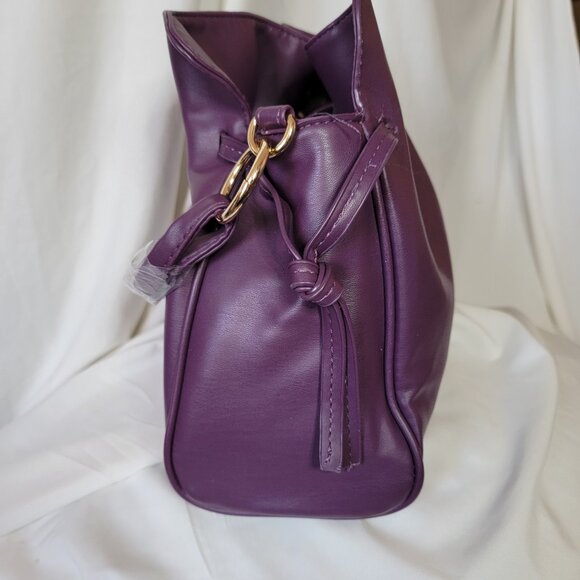 Badgley Mischka Purple Slouchy Women’s Crossbody Handbag w/ Bow~Non-Smkng ~ NWT - Picture 8 of 10